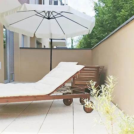 - 6 Person - Premium Baltic With Garden Apartment