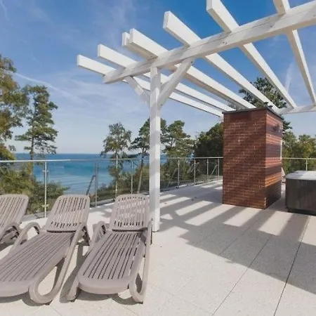 - 6 Person - Premium Baltic With Garden