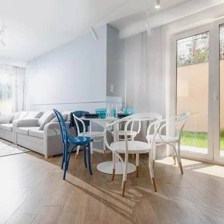 Apartment - 6 Person - Premium Baltic With Garden