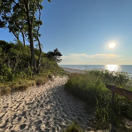 - 6 Person - Premium Baltic With Garden